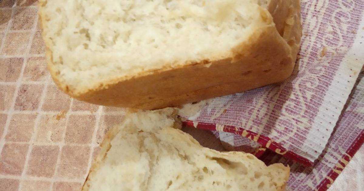 Плетёный хлеб с зеленью и чесноком