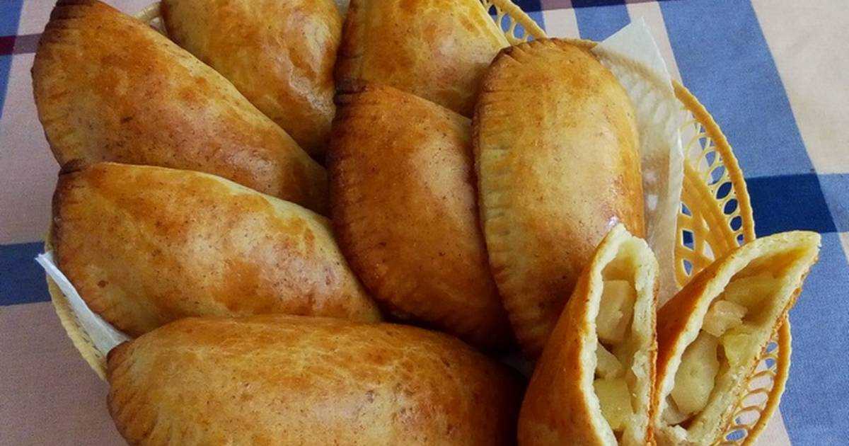 Слоеные пирожки с яблоками из готового теста - пошаговый рецепт с фото в духовке