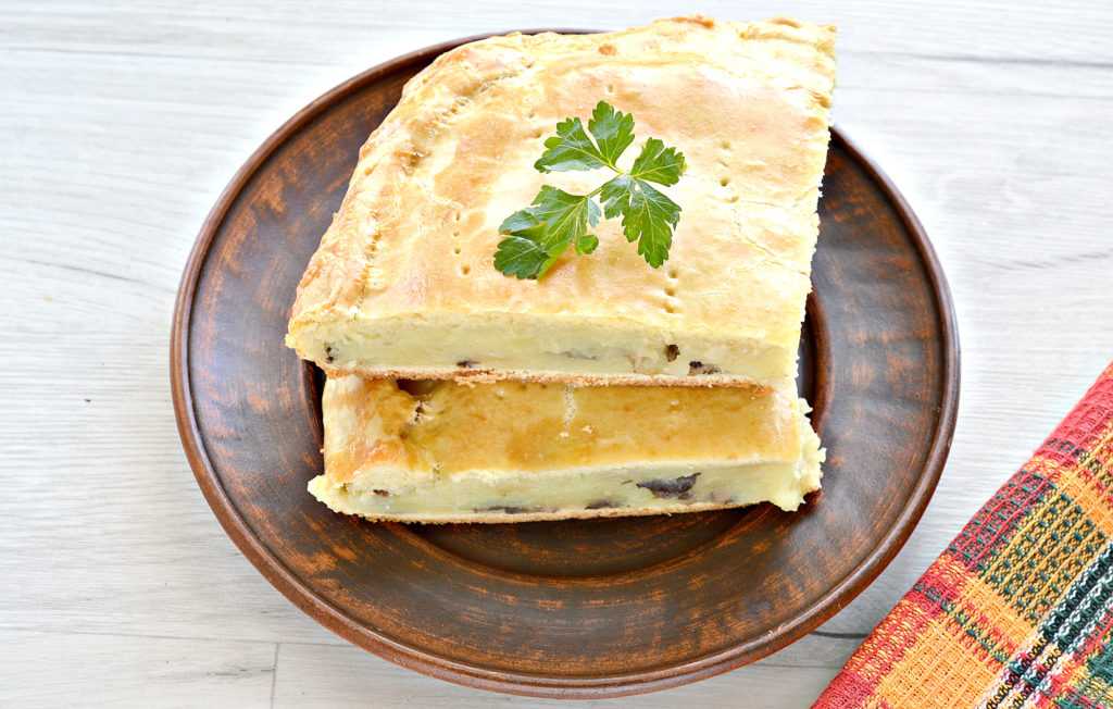 Жареные дрожжевые пирожки  из теста на картофельном отваре рецепт с фото пошагово и видео - 1000.menu