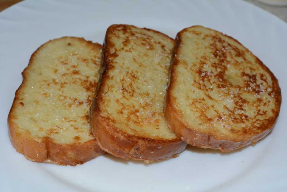 Хлеб в молоке с яйцом на сковороде рецепт с фото пошагово - 1000.menu