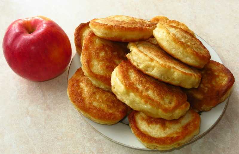 Оладьи с тыквенным пюре и яблоками на сметане рецепт с фото пошагово - 1000.menu