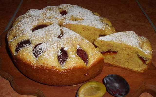 Медовый пирог — 8 вкусных рецептов