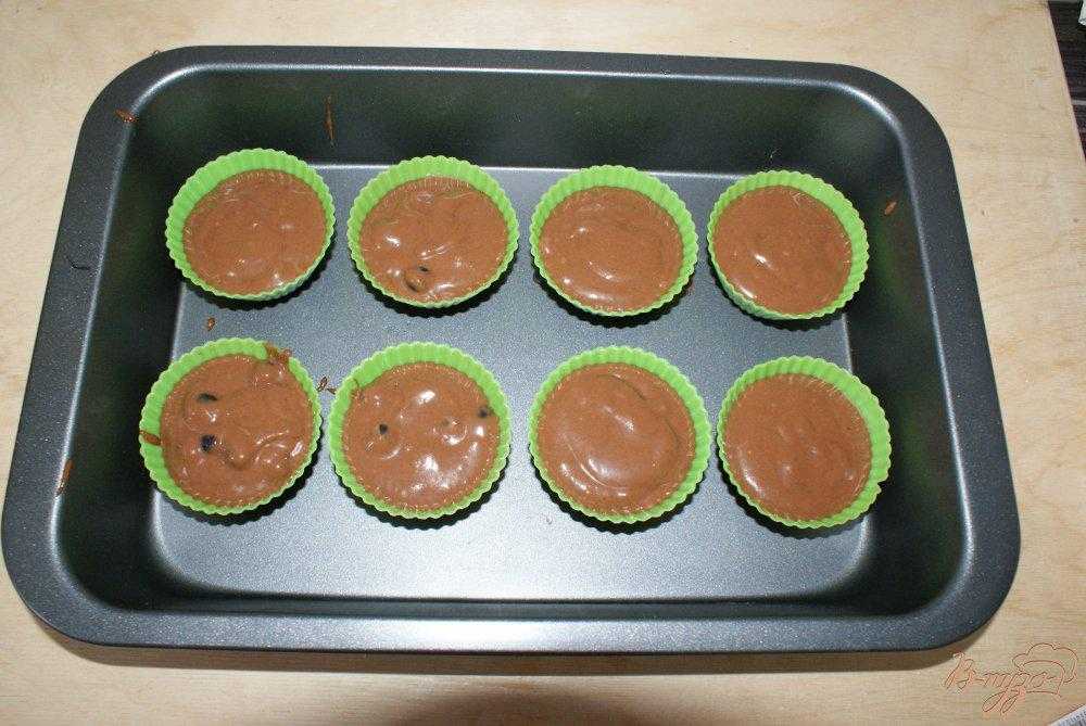 Простой рецепт шоколадных кексов в силиконовых формочках
