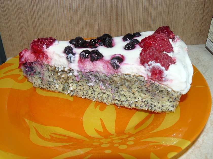 Сметанный пирог с замороженными ягодами вишни рецепт с фото - 1000.menu