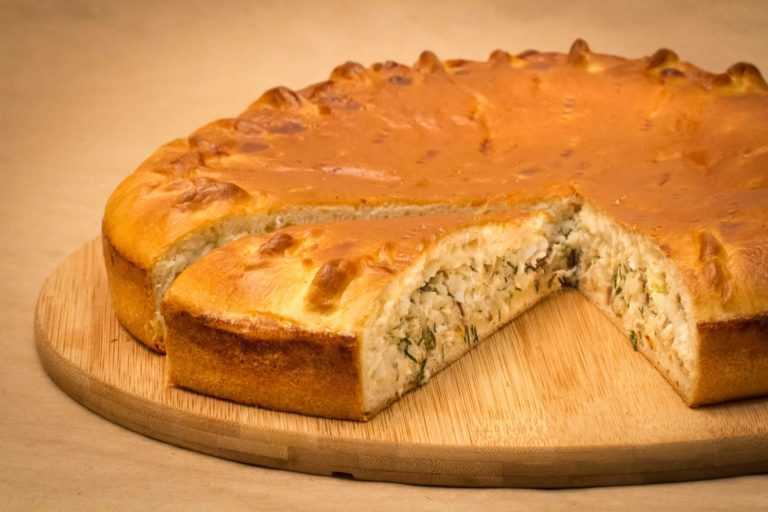 Пирог с копченым лососем - 20 рецептов: пирог | foodini