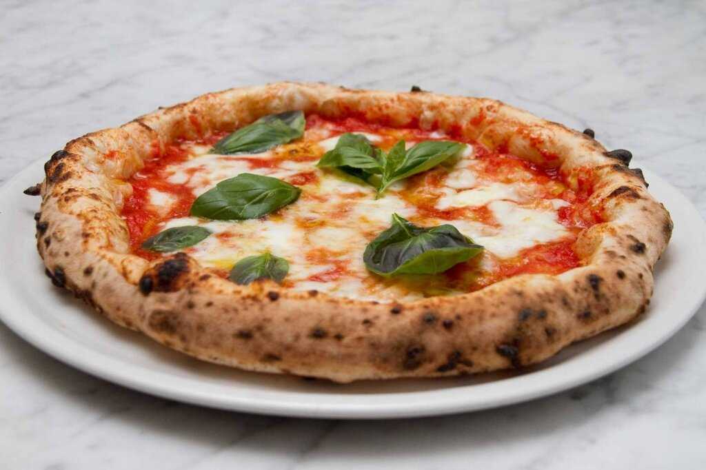 Топ-4 популярных рецептов итальянской пиццы, секреты приготовления