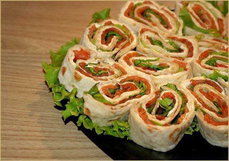 Рулет из лаваша: 25 вкусных начинок с фото пошагово