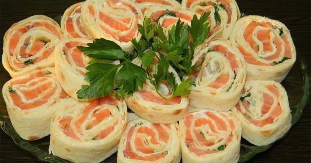 Рулет из лаваша с семгой - как готовить пошагово вкусную закуску в домашних условиях