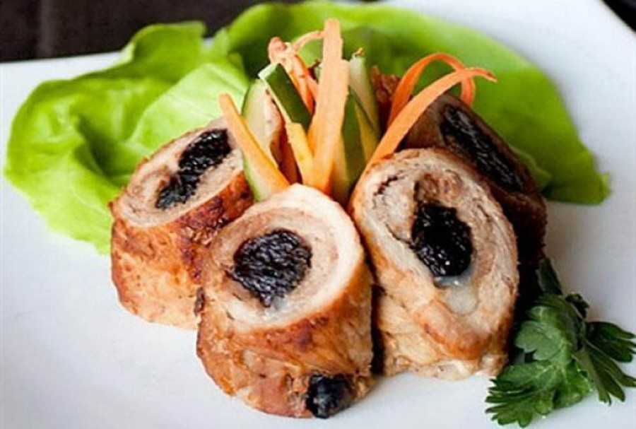 Рулет из курицы с черносливом рецепт с фото пошагово | блог кулинара