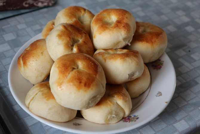 Пирожки без дрожжей на кефире на сковороде рецепт с фото пошагово - 1000.menu