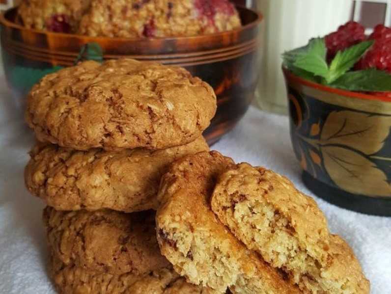 Печенье из овсяных хлопьев: 6 очень вкусных диетических рецептов