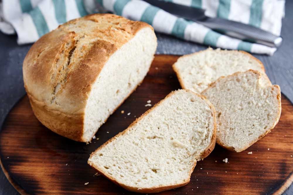 Пшеничный хлеб в духовке: 4 проверенных рецепта с пошаговым фото