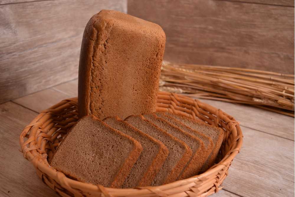 Рецепт хлеба в сорта. Хлеб ржано-пшеничный формовой. Пшенично-ржаной хлеб Дарницкий. Дарницкий ржано пшеничный. Хлеб ржаной Дарницкий.