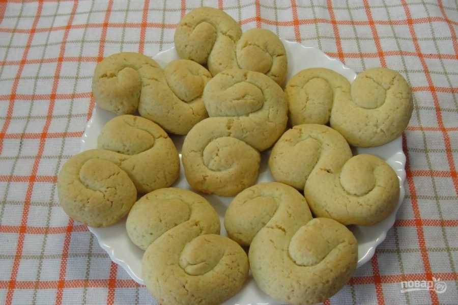 Мягкое печенье на сметане - быстро и вкусно (рецепты)