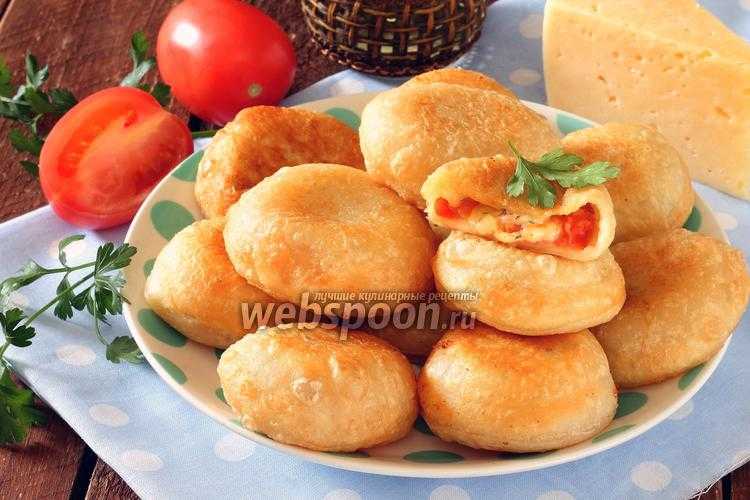 Вкуснейшие пирожки бомбочки с помидорами и сыром – пошаговый рецепт с фото