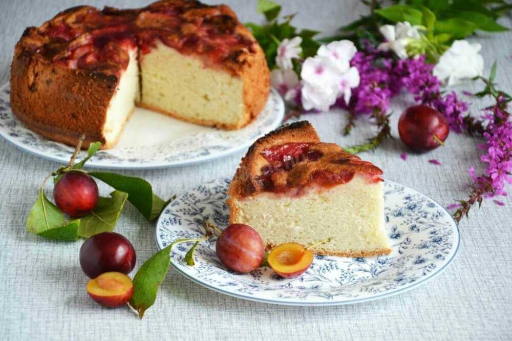 Пирог со сливами (более 100 рецептов с фото) - рецепты с фотографиями на поварёнок.ру