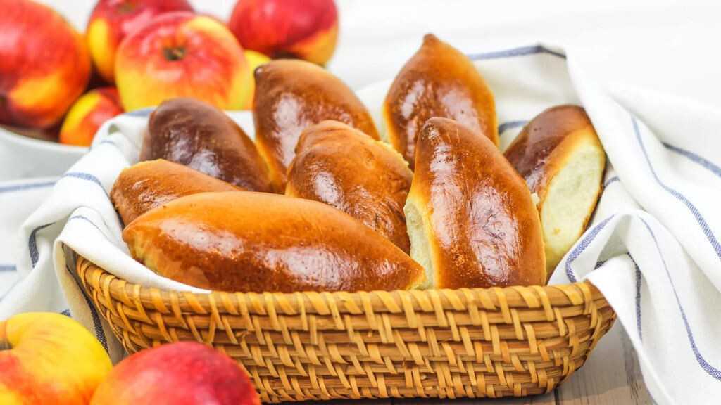 Пирожки из бездрожжевого теста с яблочной начинкой рецепт с фото пошагово - 1000.menu