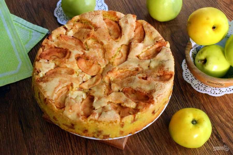 Помогу вам лучше всего приготовить блюдо Вкусный яблочной пирог с бисквитным покрытием - читайте  комментарии, похожие рецепты, порядок приготовления, состав, советы, пошаговые фото