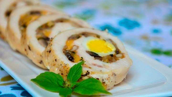 Рулет из фарша с яйцом и сыром рецепт с фото пошагово - 1000.menu