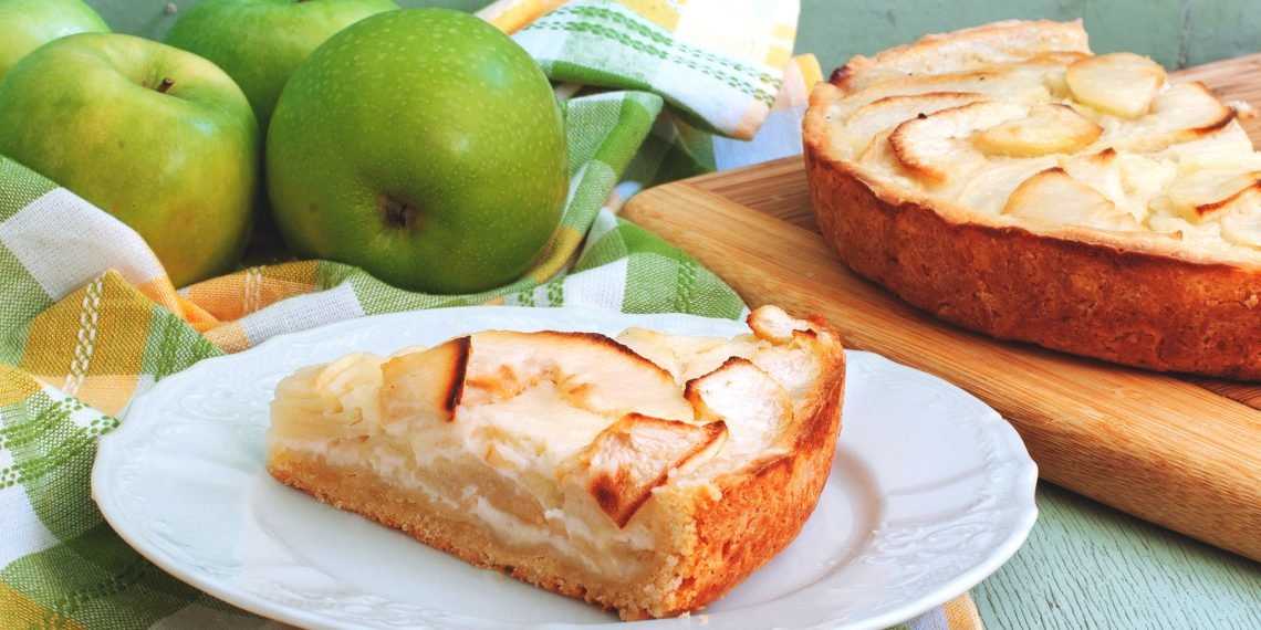 Простые рецепты насыпного яблочного пирога — вкусная выпечка без замеса теста