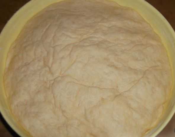 Пирог на кефире в духовке с капустой