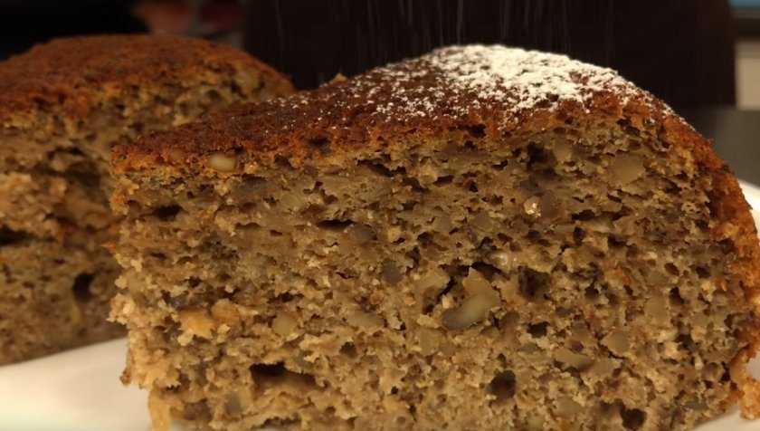 Песочный пирог с орехами и сгущёнкой - 11 пошаговых фото в рецепте