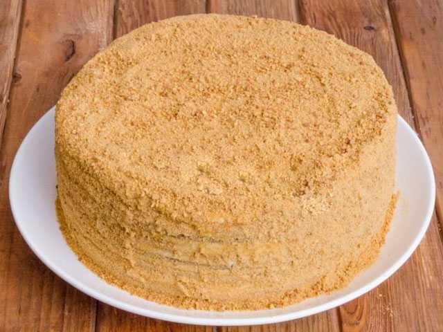 Торт медовик со сметанным кремом - рецепт с фото пошагово