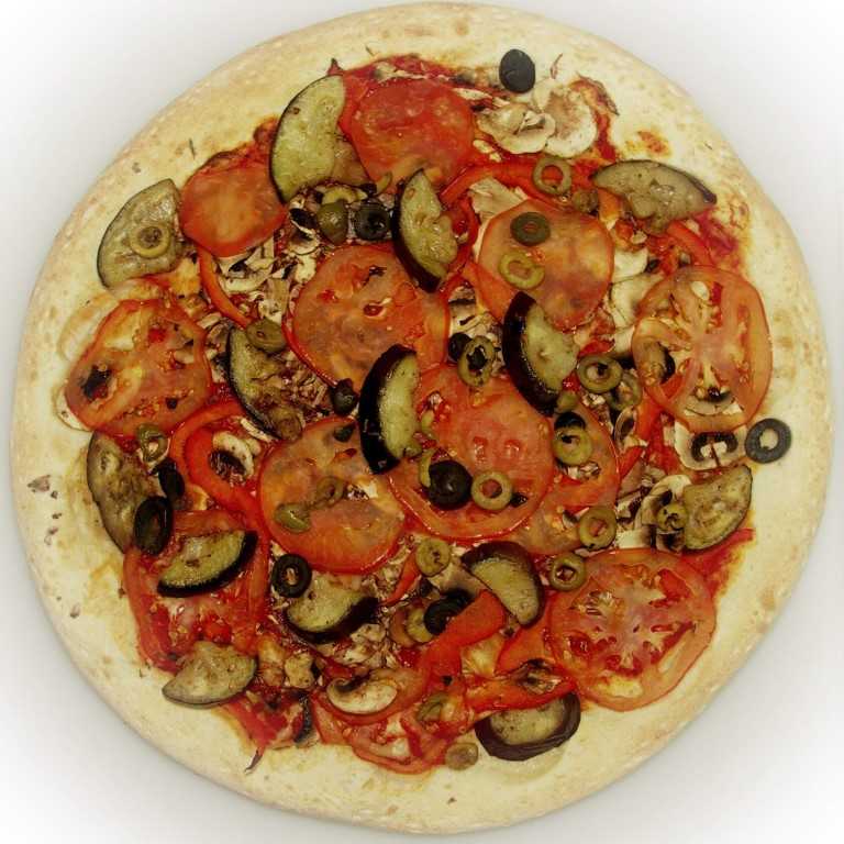 Пицца — 7 рецептов в домашних условиях в духовке с дрожжевым тестом