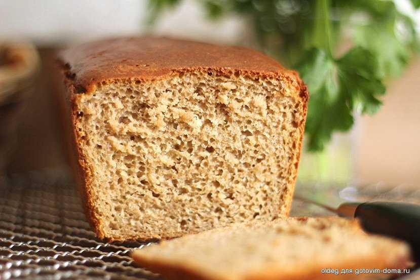 Бездрожжевой хлеб с семечками на кефире в хлебопечке