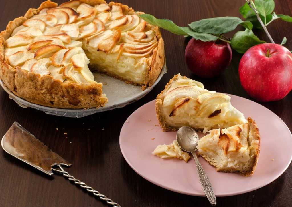 Яблочный пирог со сметанной заливкой, очень вкусный рецепт