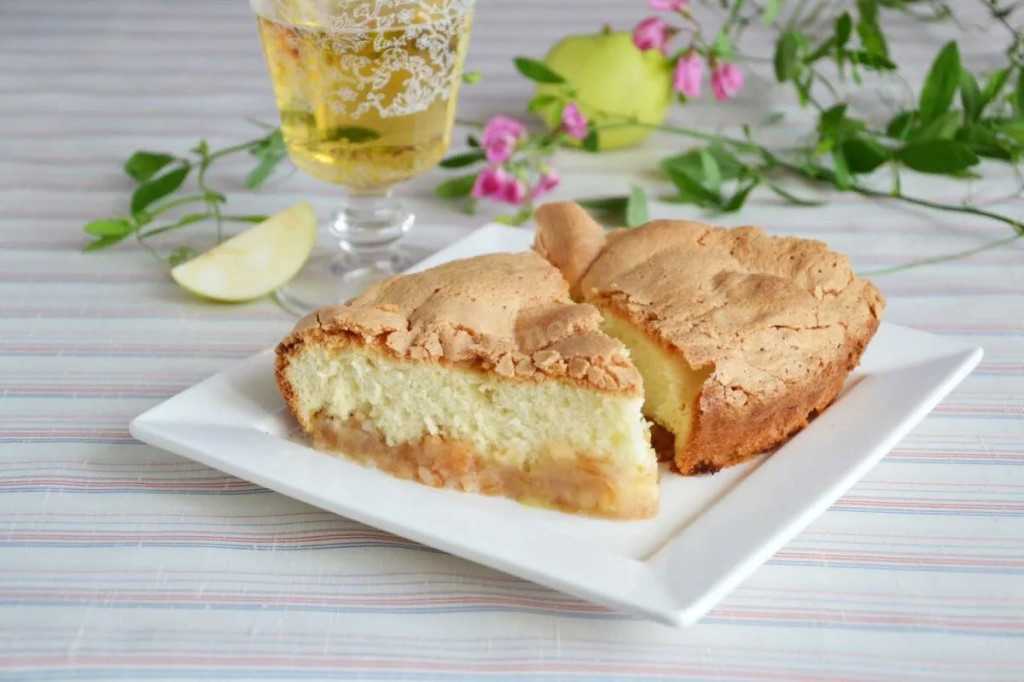 Песочный пирог с яблоками — 7 рецептов шарлотки - rus-womens