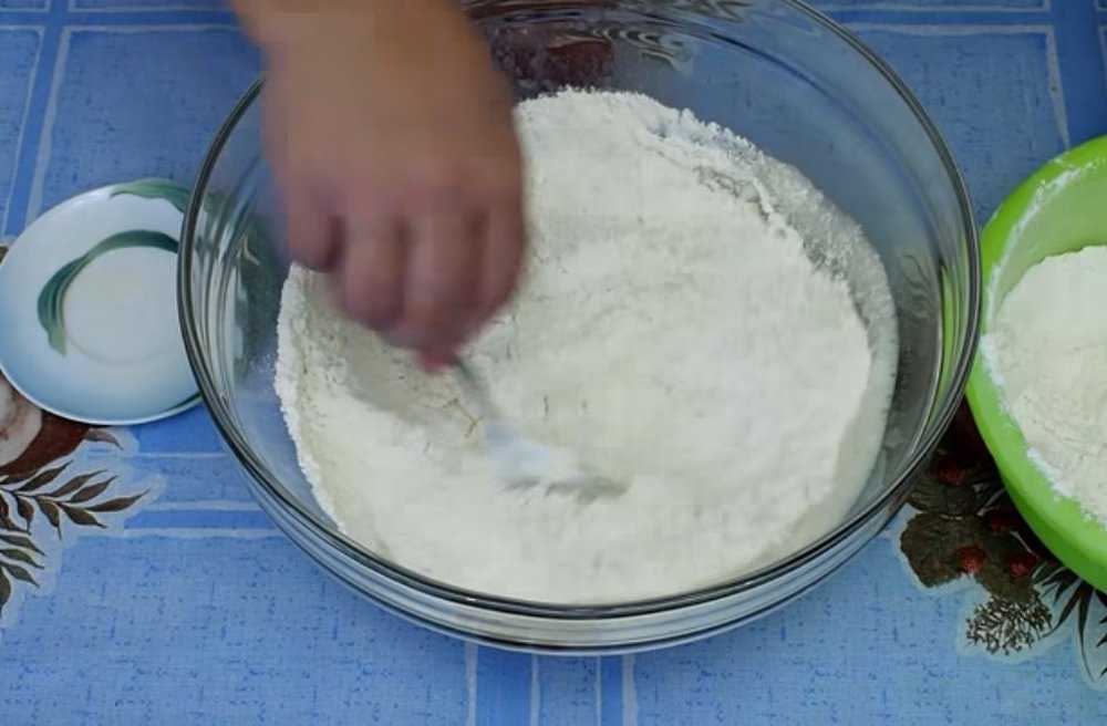 Пирожки в духовке из дрожжевого теста: нежные как пух, тающие во рту
