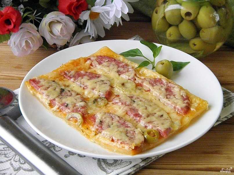 Пицца квадратная на простом тесте рецепт с фото пошагово - 1000.menu