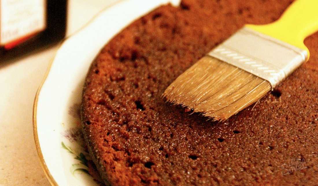 Чем пропитать бисквитные коржи для торта - рецепты пропитки в домашних условиях с коньяком, сахаром, водой и без алкоголя