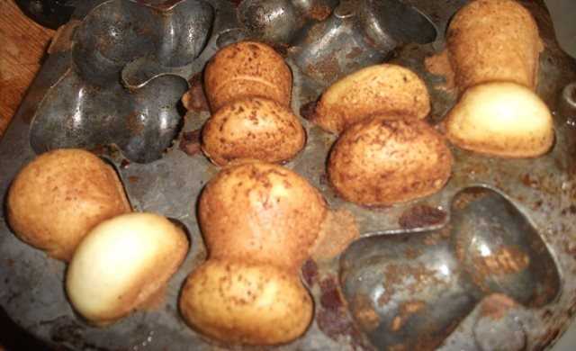 Печенье грибочки — 7 рецептов приготовления в форме на газу и без формы во фритюре и в духовке
