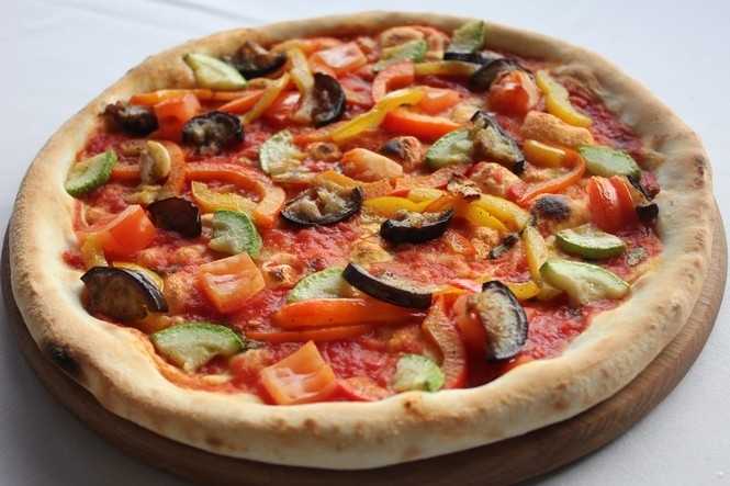 Постная пицца в духовке: топ-4 рецепта, кулинарные советы