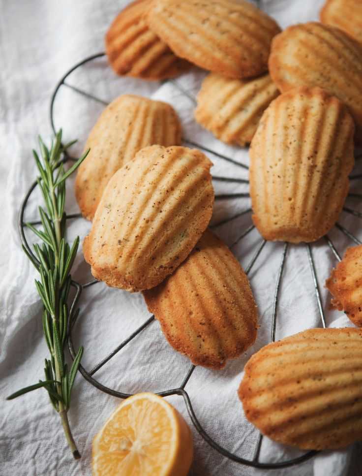 Как испечь печенье мадлен французское: поиск по ингредиентам, советы, отзывы, пошаговые фото, подсчет калорий, изменение порций, похожие рецепты