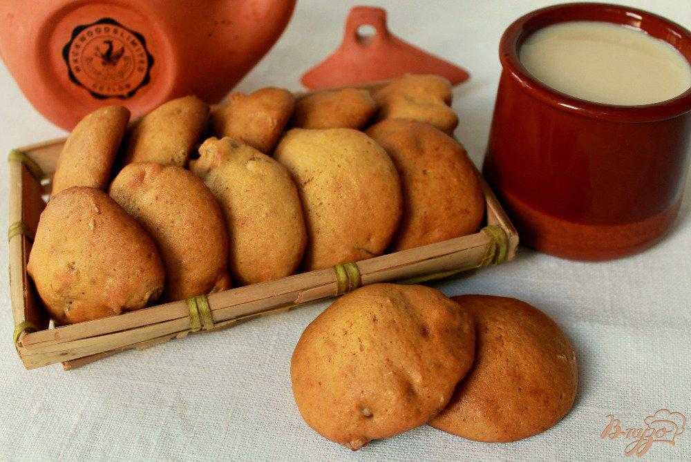 Медовое печенье - 9 рецептов с корицей, изюмом, орехами, имбирем, пошаговые фото
