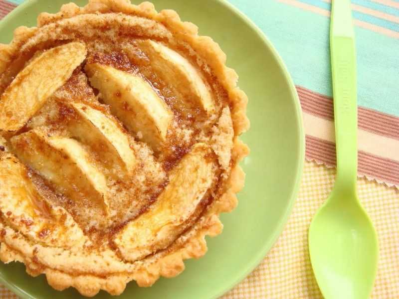 Пошаговый рецепт насыпного пирога с яблоками