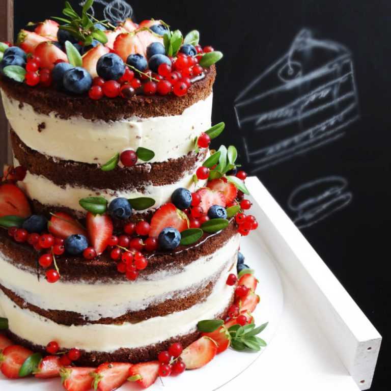 Голый торт с нежным кремом и ягодами - рецепт с фотографиями - patee. рецепты
