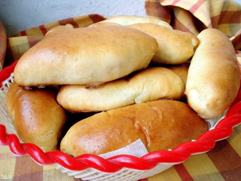 Пирожки с картошкой в духовке на дрожжевом тесте: пошаговый рецепт
