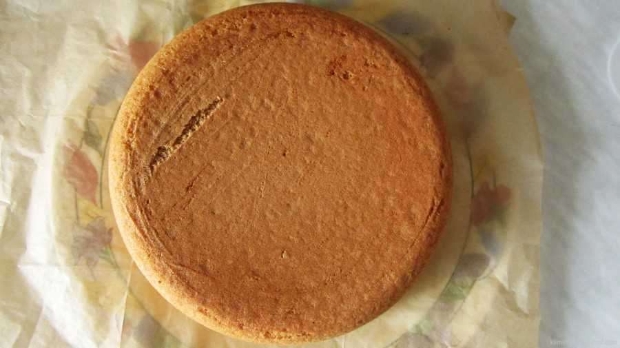 Шоколадный бисквит на кипятке в мультиварке: простой рецепт в домашних условиях