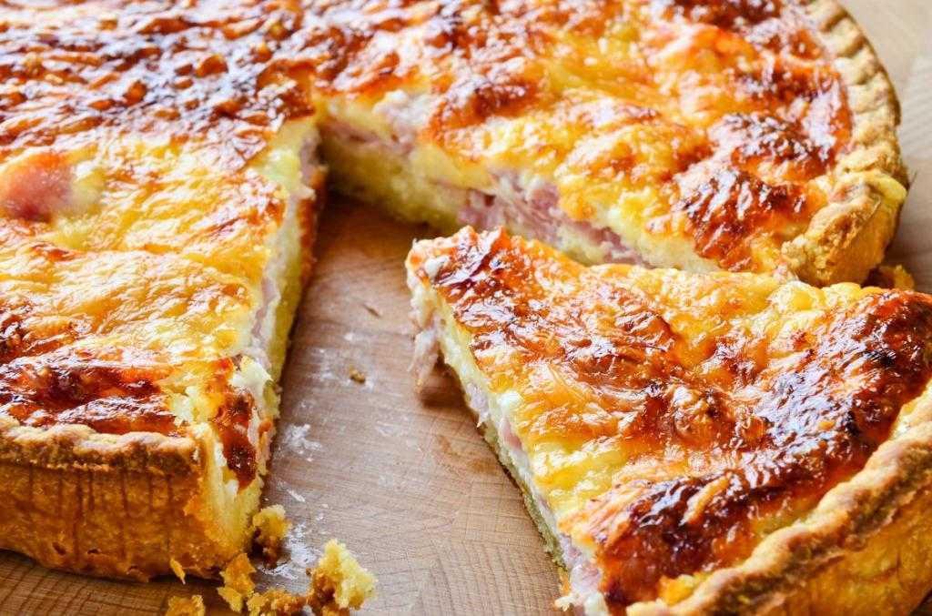 Пирог с ветчиной и сыром – 4 рецепта, которые понравятся всем