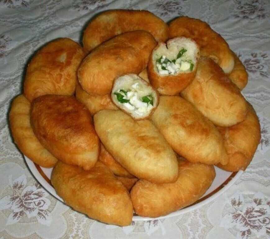 Картофельные пирожки жареные на сковороде рецепт с фото пошагово - 1000.menu