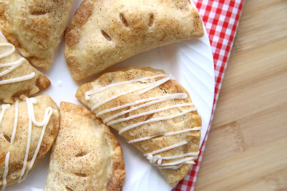Пирожки с яблоками в духовке из дрожжевого теста. рецепты вкусных яблочных пирожков