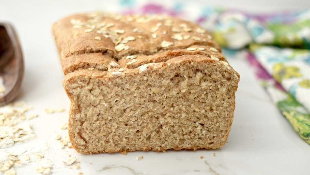Овсяный хлеб Здравушка. Геркулесовый хлеб. Овсяный хлеб в духовке. Хлеб из овсяных хлопьев.