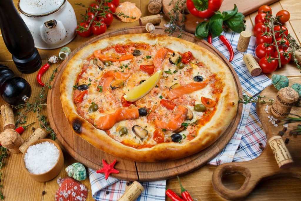 Пицца с красной рыбой - пошаговый рецепт с фото |  выпечка