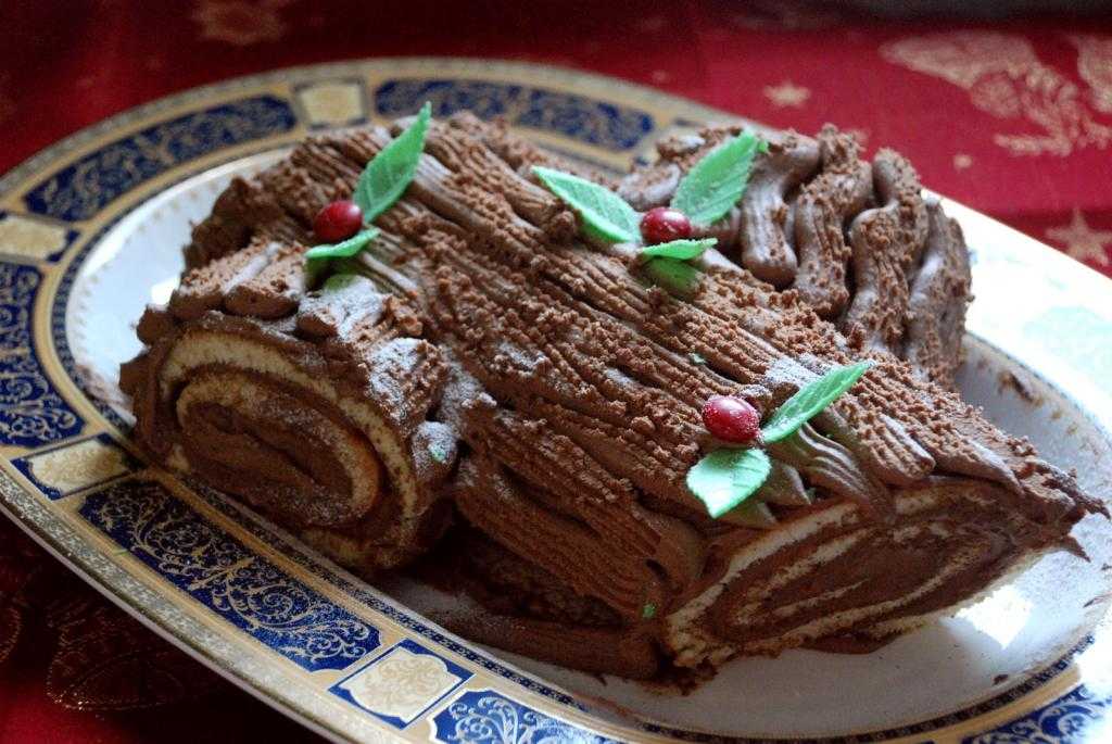 Торт рождественское полено рецепт с фото пошагово - 1000.menu