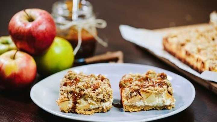 Пирог с карамелизированными яблоками – 7 «вкусных» рецептов