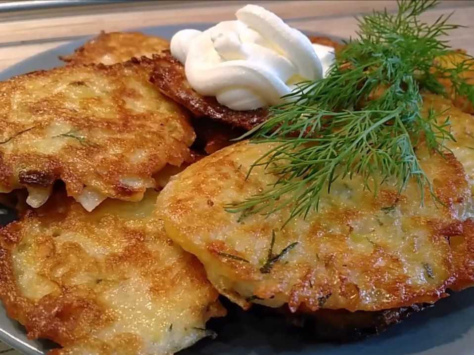 Картофельные оладьи – 9 рецептов приготовления